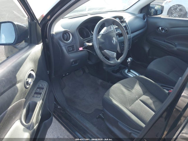3N1CN7AP8HL862399 Nissan 2017