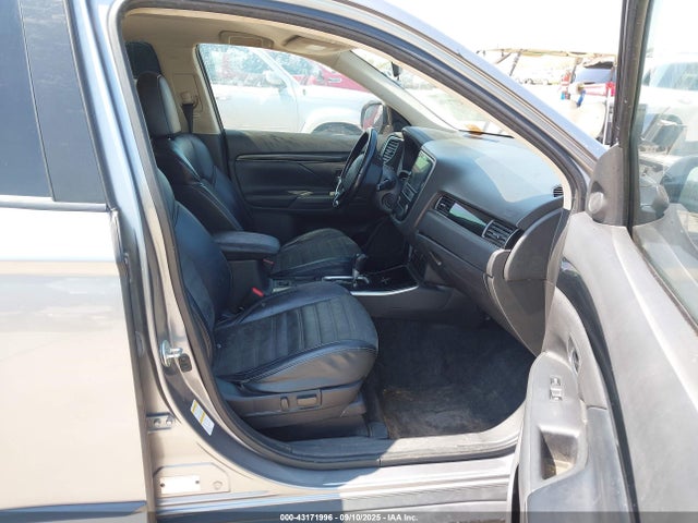 2019 MITSUBISHI OUTLANDER JA4AD3A38KZ015258 Photo 4