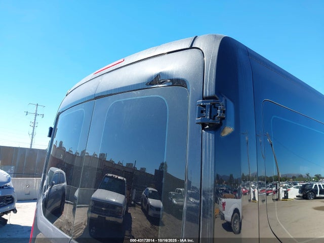 43172014 :رقم المزاد ، 1FMZK1CM2HKA60721 vin ، 2017 Ford Transit-150 Xlt مزاد بيع