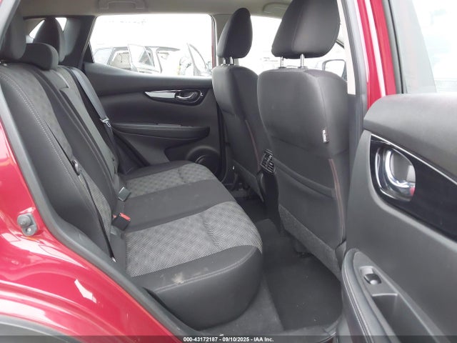 JN1BJ1CR9JW294103 Nissan 2018