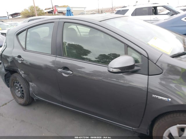 JTDKDTB38F1109041 Toyota 1nz-fxe+1lm