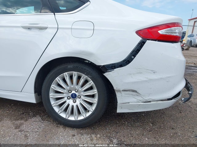 3FA6P0LU4GR143943 Ford 2016