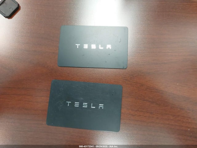 2023 TESLA MODEL Y 7SAYGDEE8PA198641 Photo 10