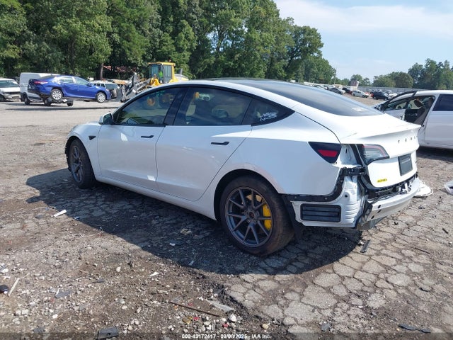 2021 TESLA MODEL 3 5YJ3E1EB9MF032743 Photo 2