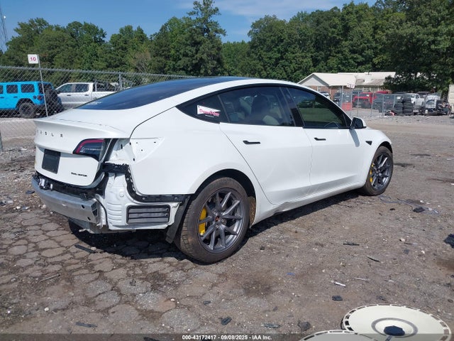 2021 TESLA MODEL 3 5YJ3E1EB9MF032743 Photo 3