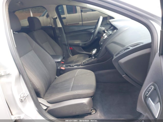 1FADP3K24FL244728 Ford 2015