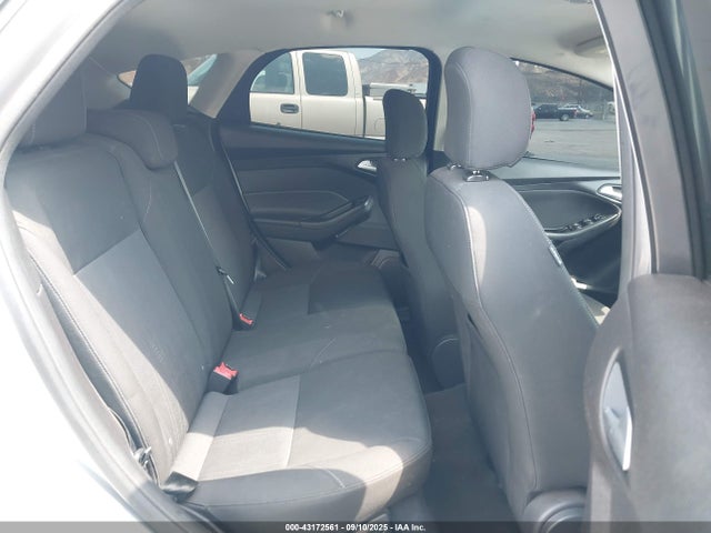 1FADP3K24FL244728 Ford 2015