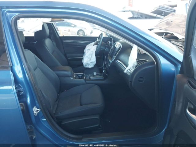 2020 CHRYSLER 300 2C3CCAAG0LH147543 Photo 4