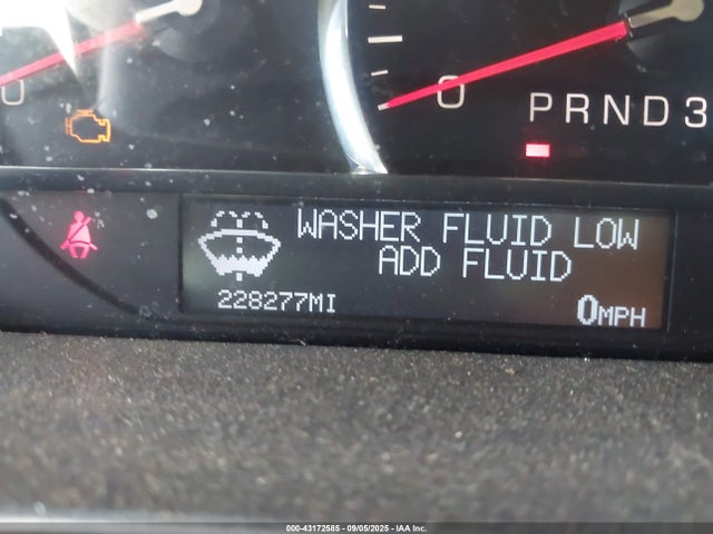 2011 CADILLAC DTS 1G6KD5E68BU102720 Photo 6