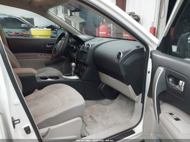 Nissan Rogue Select 2014 JN8AS5MT3EW102126 Image 5