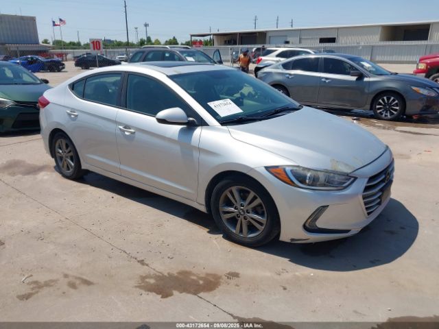 2017 HYUNDAI ELANTRA 5NPD84LF0HH211697