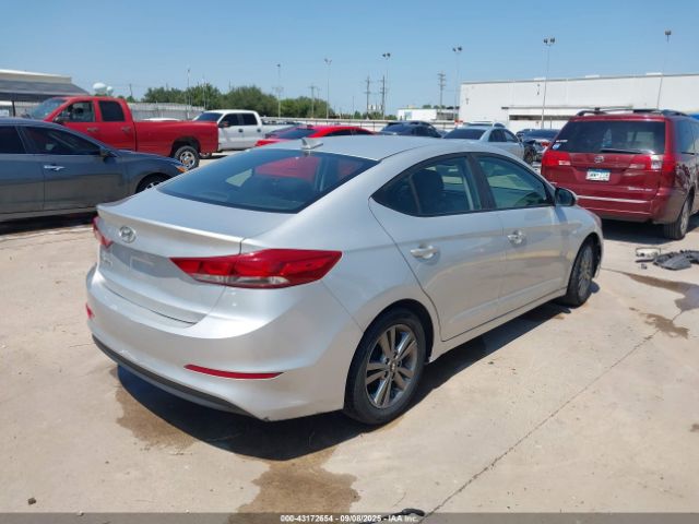2017 HYUNDAI ELANTRA 5NPD84LF0HH211697 Photo 3
