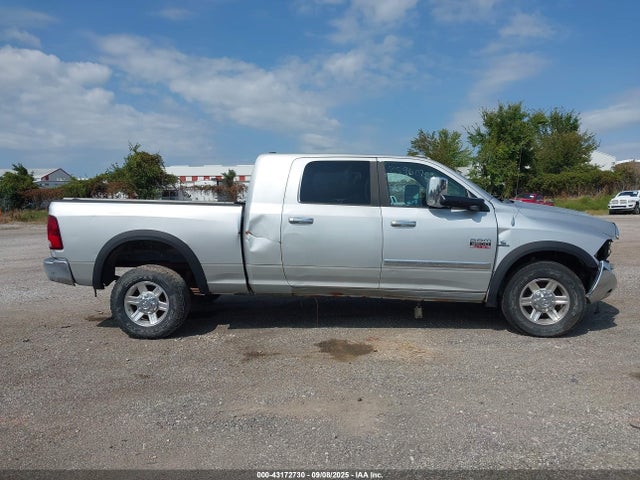 43172730 :رقم المزاد ، 3D73Y3HL4BG558945 vin ، 2011 Ram Ram 3500 Laramie مزاد بيع