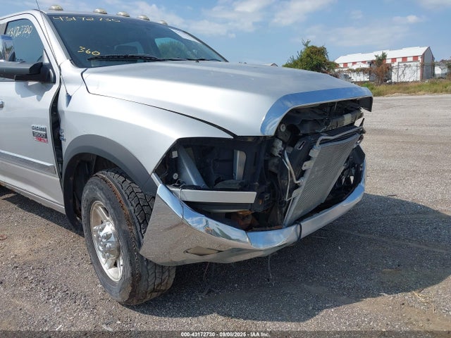 43172730 :رقم المزاد ، 3D73Y3HL4BG558945 vin ، 2011 Ram Ram 3500 Laramie مزاد بيع