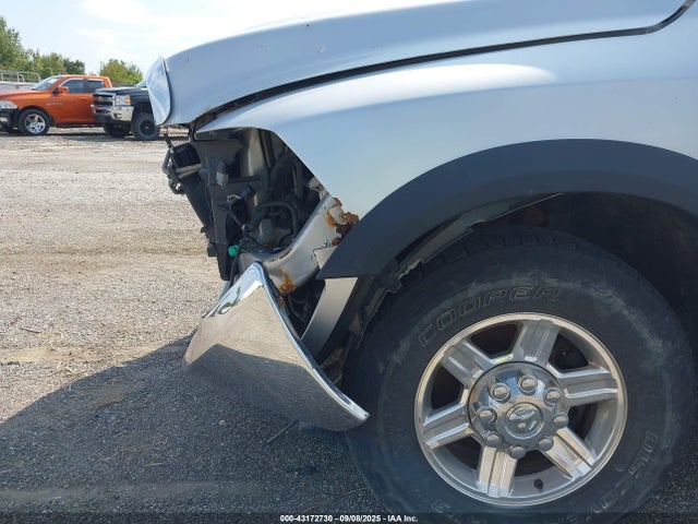 43172730 :رقم المزاد ، 3D73Y3HL4BG558945 vin ، 2011 Ram Ram 3500 Laramie مزاد بيع