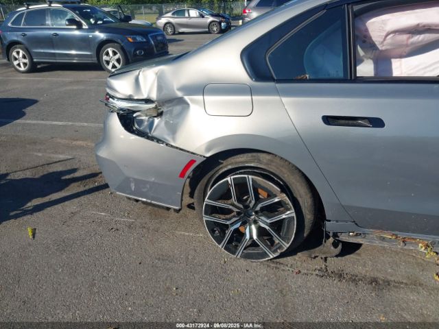 2024 BMW I7 WBY43EJ02RCR21103 Photo 5
