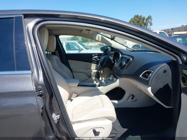 1C3CCCCG7FN501885 Chrysler 200