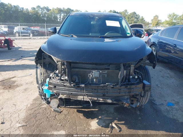 5N1AT3BB1MC792607 Nissan Rogue