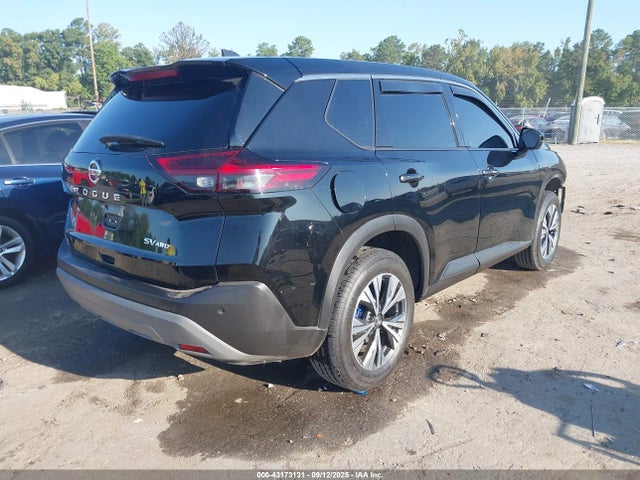 5N1AT3BB1MC792607 Nissan Rogue