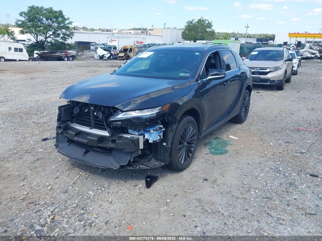 Lexus a25a-fxs 2025 2T2BBMCA1SC081836 Image 2