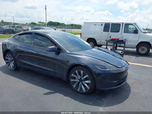 2025 TESLA MODEL 3 5YJ3E1EA2SF942190 Photo 0