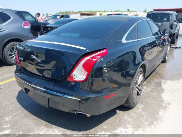 2011 JAGUAR XJ SAJWA2GBXBLV15651 Photo 3