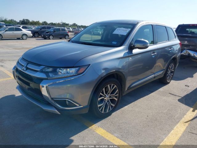 2017 MITSUBISHI OUTLANDER JA4AD3A38HZ058670 Photo 1