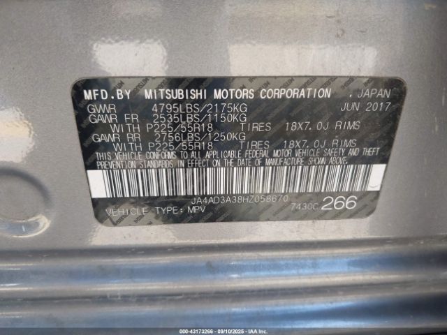 2017 MITSUBISHI OUTLANDER JA4AD3A38HZ058670 Photo 8