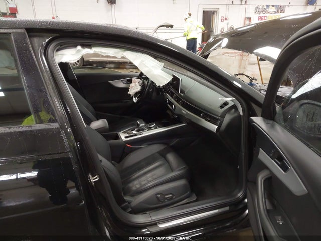 2017 AUDI A4 WAUANAF41HN007668 Photo 4