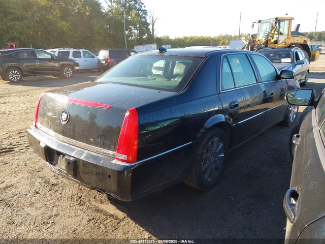 2011 CADILLAC DTS 1G6KH5E6XBU116123 Photo 3