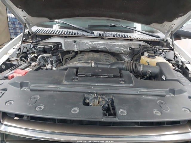 Ford Expedition 2015 1FMJU1JT7FEF43182 Image 10