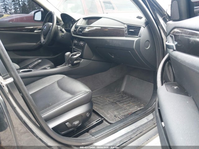 WBAVM5C54EVV92489 BMW X1
