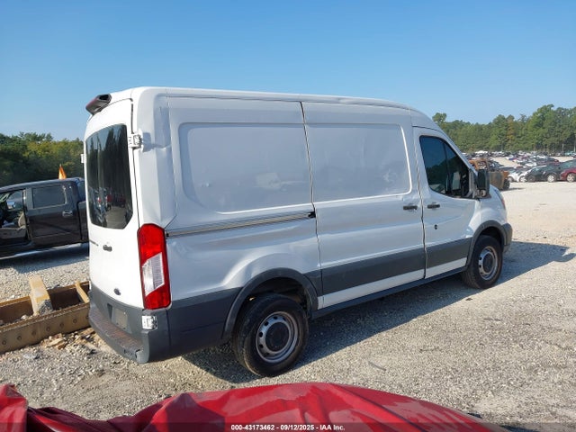 Ford 2018 2018 1FTYR1CM3JKA85595 Image 4