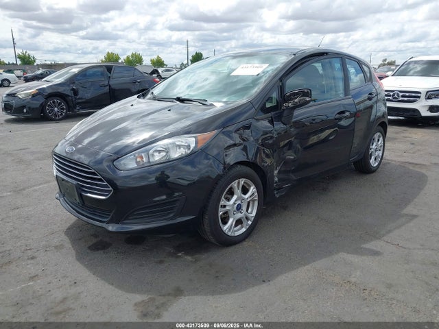 Ford 2015 2015 3FADP4EJXFM208145 Image 2