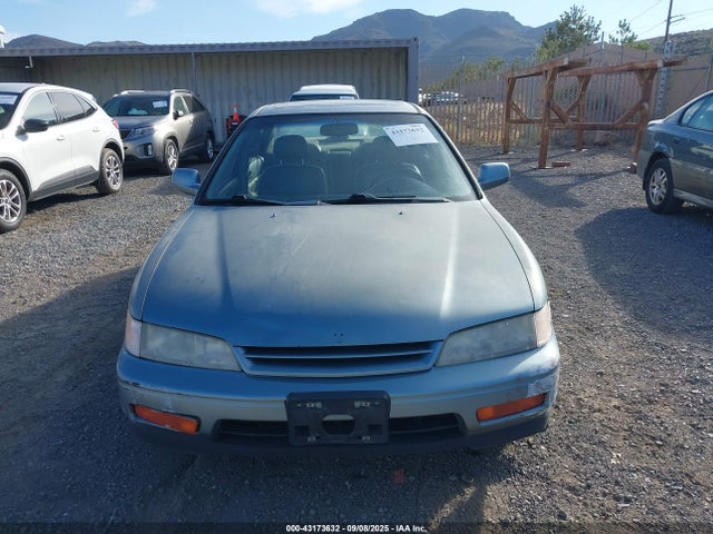 1994 HONDA ACCORD JHMCD5669RC108685 Photo 5