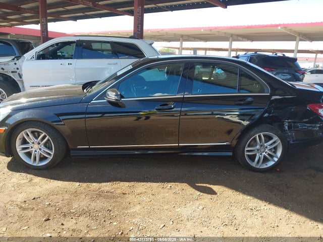 Mercedes-Benz C-Class 2014 WDDGF8AB5EA960269 Image 14