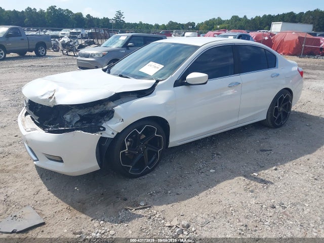 Honda k24w1 2014 1HGCR2F56EA083650 Image 2