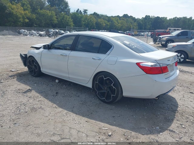 Honda k24w1 2014 1HGCR2F56EA083650 Image 3