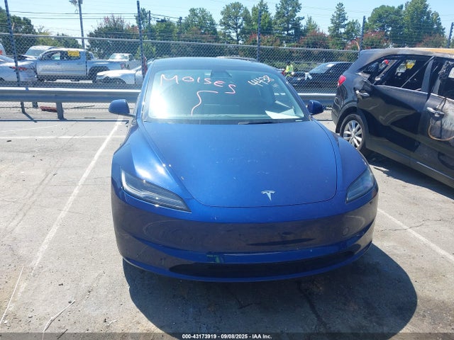 5YJ3E1EA0RF824438 Tesla 2024