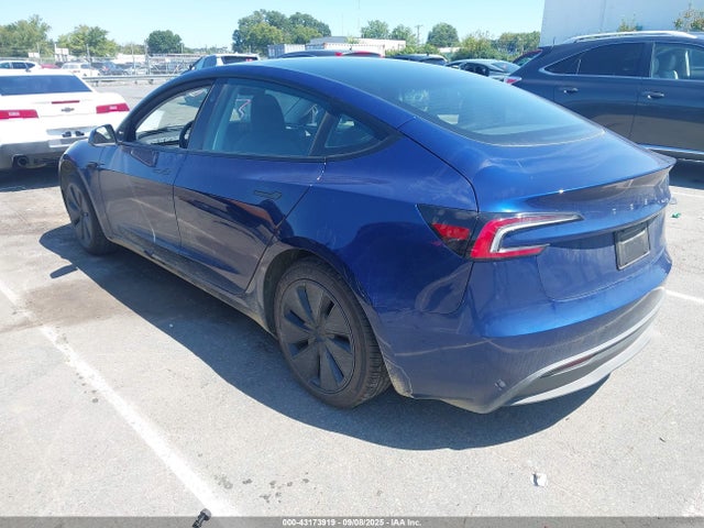2024 TESLA MODEL 3 5YJ3E1EA0RF824438 Photo 2