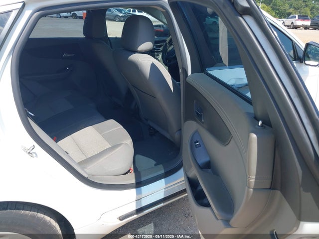 Chevrolet lkw 2015 2G11X5SL8F9246435 Image 8