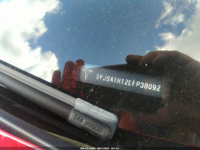2014 TESLA MODEL S 5YJSA1H12EFP38092 Photo 8