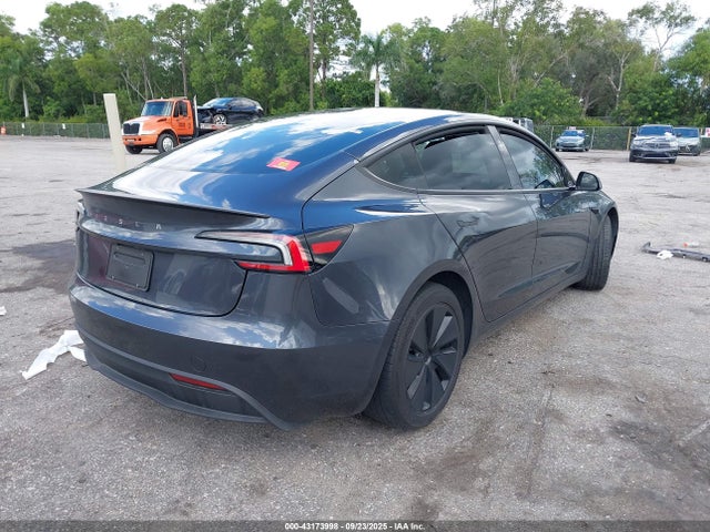 2024 TESLA MODEL 3 5YJ3E1EA3RF768799 Photo 3