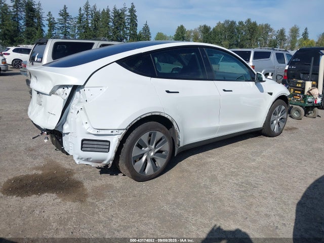 2023 TESLA MODEL Y 7SAYGDEE1PF814019 Photo 3