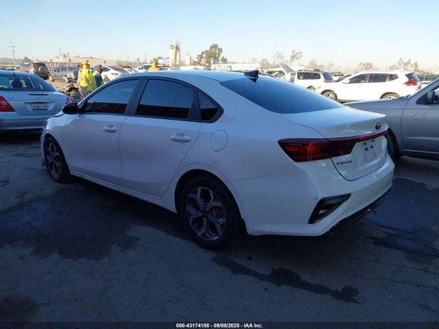3KPF24AD2ME384213 KIA mpi nu