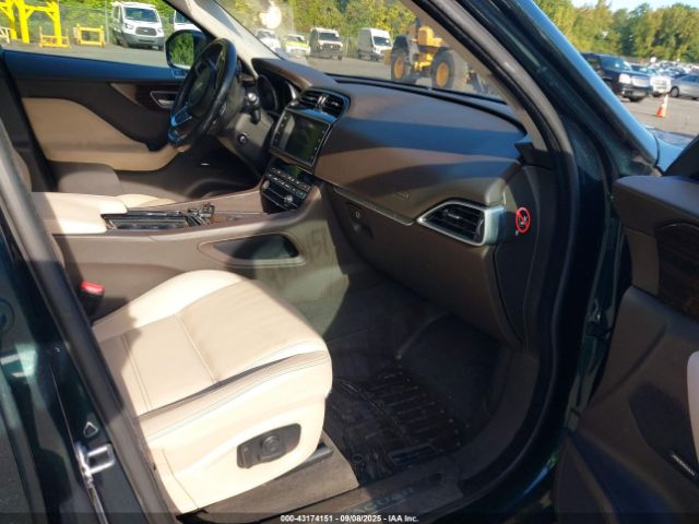 2018 JAGUAR F-PACE SADCK2EV5JA254021 Photo 4
