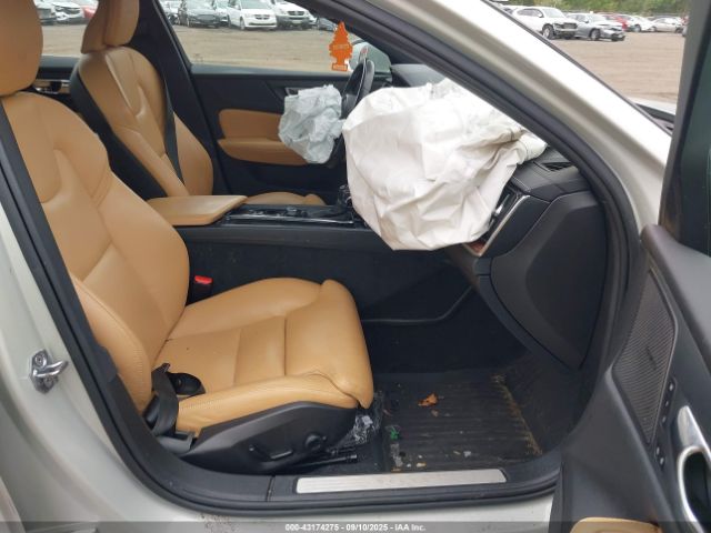 2020 VOLVO S60 7JRA22TL9LG036458 Photo 4
