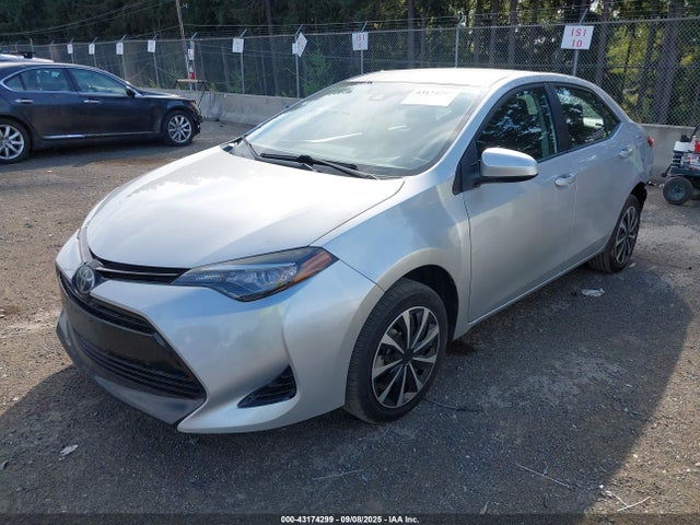 Toyota 2zr-fe 2017 2T1BURHE4HC832038 Image 2