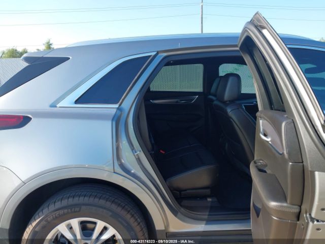 2025 CADILLAC XT5 1GYKNAR43SZ142230 Photo 7