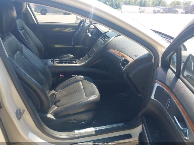 3LN6L2GK5ER807525 Lincoln MKZ